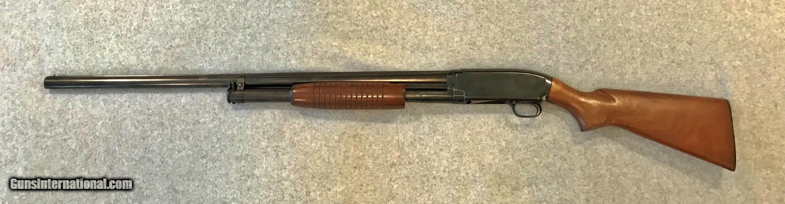 WINCHESTER MODEL 12 TAKEDOWN 12 GAUGE SOLID RIB