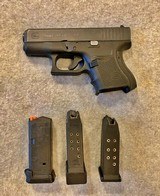 GLOCK 26 PISTOL 9MM 10 RD & 12 RD MAGS - 1 of 9