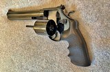 SMITH & WESSON 29-4 1 OF 2500 CLASSIC HUNTER 44M - 8 of 14