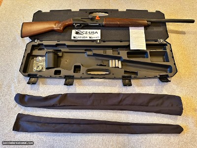 CZ 712 G2 SEMI AUTO 12G 26IN VR 5 CHOKES HARD CASE