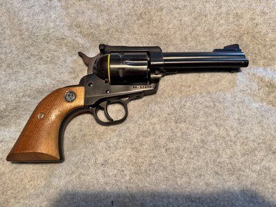 RUGER NEW MODEL BLACKHAWK 41 REM MAG - Image 6 of 9