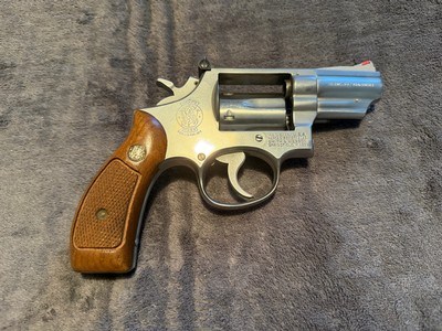 SMITH & WESSON MODEL 66 SS2 1/2 IN BRL 357 MAG - Image 6 of 9