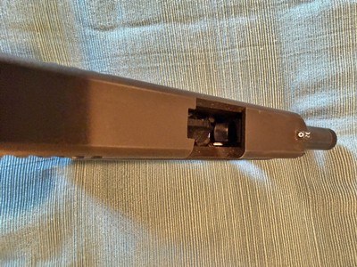 GLOCK 27 .40 CALWITH NIGHT SIGHTS 1 X13 RD MAG 2 X NEW9 RD MAGS - Image 7 of 10