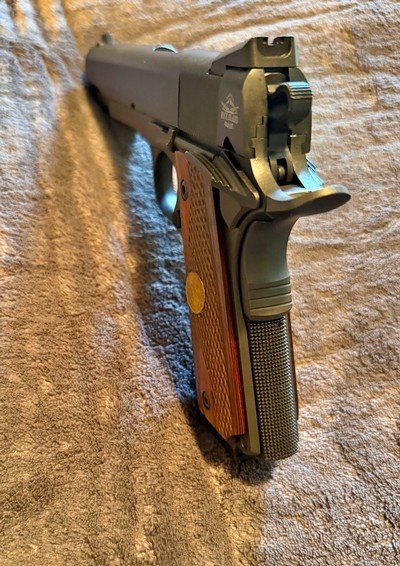 ROCK ISLAND 1911 PISTOL - Image 6 of 11