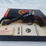 RUGER
SINGLE
SIX - 2 of 3