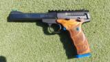 Browning Buckmark 22 semi auto with extras - 2 of 3