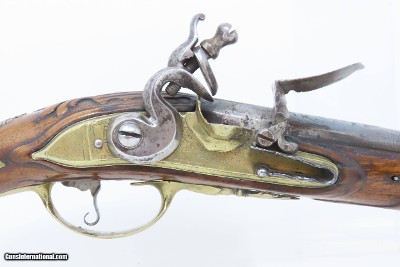 c18th Century French VALET Antique Flintlock Horse PISTOL ENGRAVED & CARVED Full-Sized Martial Flintlock Sidearm - Image 4 of 17