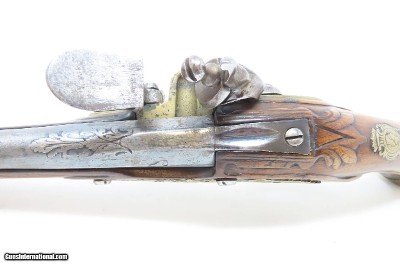 c18th Century French VALET Antique Flintlock Horse PISTOL ENGRAVED & CARVED Full-Sized Martial Flintlock Sidearm - Image 9 of 17