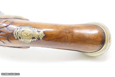 c18th Century French VALET Antique Flintlock Horse PISTOL ENGRAVED & CARVED Full-Sized Martial Flintlock Sidearm - Image 8 of 17