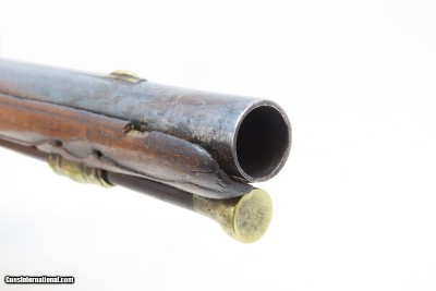 c18th Century French VALET Antique Flintlock Horse PISTOL ENGRAVED & CARVED Full-Sized Martial Flintlock Sidearm - Image 7 of 17