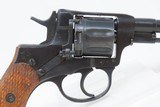 RUSSIAN WW II Soviet NAGANT Model 1895 TULA Arsenal Revolver EASTERN FRONT
TULA Arsenal Revolver Made in 1944 with HOLSTER - 24 of 25