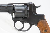 RUSSIAN WW II Soviet NAGANT Model 1895 TULA Arsenal Revolver EASTERN FRONT
TULA Arsenal Revolver Made in 1944 with HOLSTER - 7 of 25