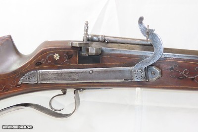 ORNATE MATCHLOCK ARQUEBUSE Inlaid Horn Mother of Pearl .79 Engraved Antique With Depictions of Castles, Mounted Knights & Arquebusiers - Image 3 of 14