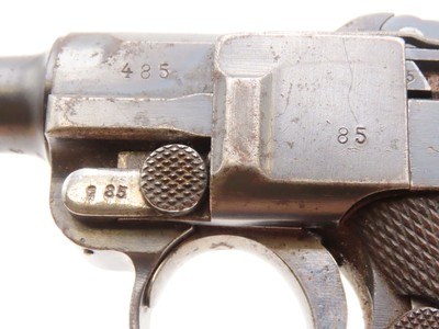 1915 Date WORLD WAR I DWM Imperial German LUGER P.08 9x19mm Para PISTOL C&R “GREAT WAR” Dated Military Sidearm - Image 6 of 21