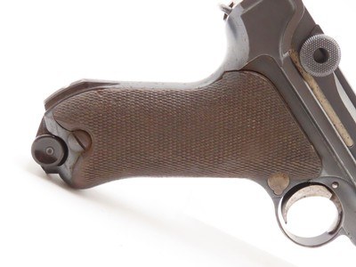 1915 Date WORLD WAR I DWM Imperial German LUGER P.08 9x19mm Para PISTOL C&R “GREAT WAR” Dated Military Sidearm - Image 19 of 21
