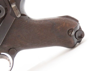 1915 Date WORLD WAR I DWM Imperial German LUGER P.08 9x19mm Para PISTOL C&R “GREAT WAR” Dated Military Sidearm - Image 3 of 21