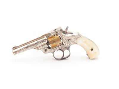 PERIOD NEW YORK ENGRAVED Antique Smith & Wesson .32 DA Revolver PEARL GRIPS Beautiful NICKEL and GOLD PLATED Self Defense Gun