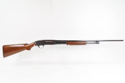 Pre-World War II WINCHESTER M42 SLIDE ACTION .410 g. HAMMERLESS Shotgun C&R “EVERYBODY’S SWEETHEART” Hunting/Sporting Gun - Image 2 of 22