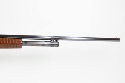 Pre-World War II WINCHESTER M42 SLIDE ACTION .410 g. HAMMERLESS Shotgun C&R “EVERYBODY’S SWEETHEART” Hunting/Sporting Gun - Image 3 of 22