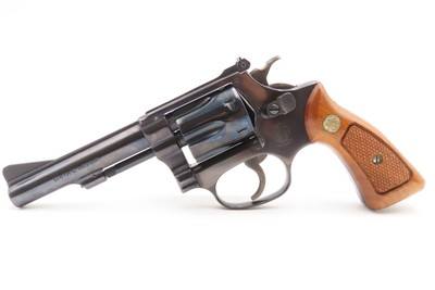 1970s Boxed SMITH & WESSON Model 34-1 .22 DOUBLE ACTION RevolverSmith & Wesson’s 6-Shot “Kit Gun” FACTORY BOXED - Image 13 of 18