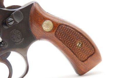 FACTORY BOXED Smith & Wesson Model 36 .38 Special SELF DEFENSE Revolver C&R CLASSIC BLUED S&W CONCEAL & CARRY Handgun - Image 18 of 21