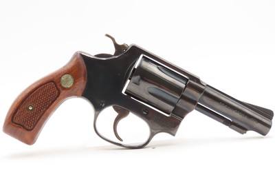 FACTORY BOXED Smith & Wesson Model 36 .38 Special SELF DEFENSE Revolver C&R CLASSIC BLUED S&W CONCEAL & CARRY Handgun - Image 4 of 21