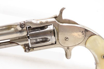 WILD WEST Antique SMITH & WESSON Number 1-1/2 .32 RF Revolver PEARL GRIPSFINE Wild West .32 Rimfire Spur Trigger - Image 4 of 16
