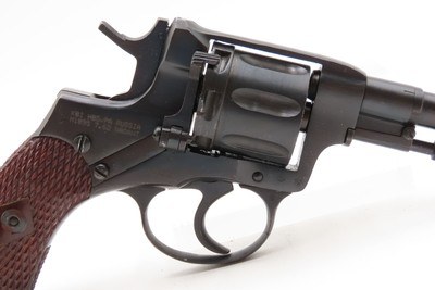 RUSSIAN WW II Era NAGANT M1895 TULA Arsenal 7.62 DA Revolver HOLSTER & BOXWORLD WAR II Handgun Made in 1938 w/MATCHING BOX - Image 9 of 25