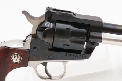 RUGER New Model SINGLE SIX .22 LR Single Action Revolver PLINKER EXCELLENTWith TRANSFER BAR Mechanism for Increased Safety - Image 15 of 17