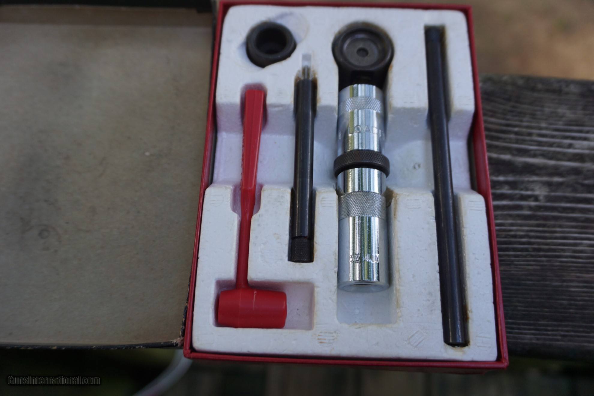 Vintage Lee Hand Loader's 4 ea 243, 32 win, 45 colt , 3030 win complete