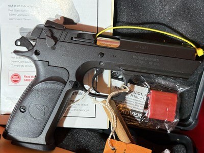 IWI BABY DESERT EAGLE .40 CAL. - Image 1 of 12