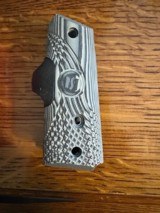 Crimson Trace LG 904 Laser Grip - 4 of 4