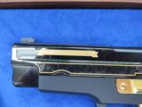  SIG SAUER
P226 9mm
25th Anniversary Commemorative.high gloss gold platted. - 2 of 11
