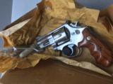 S&W MODEL 624 STAINLESS STEEL 3"
- 1 of 12