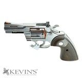 Colt Python .357 Mag - 4 of 7 Colt Python .357 Mag - 4 of 7