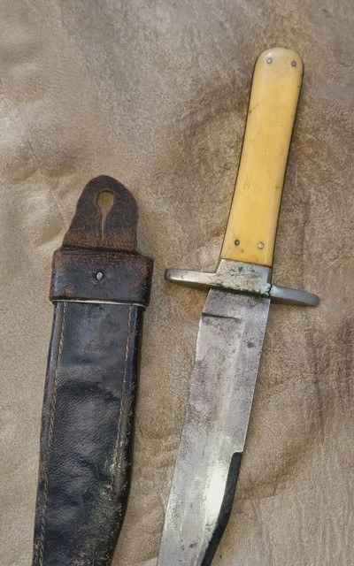 Antique Bowie Knife - Image 3 of 10