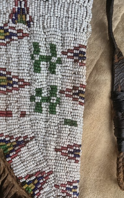 Antique Plains Indian beaded knife sheath. - Image 6 of 14