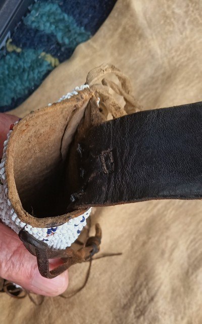 Antique Plains Indian beaded knife sheath. - Image 14 of 14