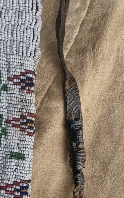 Antique Plains Indian beaded knife sheath. - Image 7 of 14