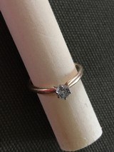 10K yellow gold diamond solatire Ladies ring - 1 of 4