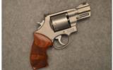 Smith & Wesson 627-5 - 1 of 5