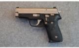 Sig Sauer compact P229 in 40 S&W - 2 of 4