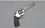 Smith & Wesson Model 629-6 in 44 Mag - 1 of 3