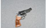 Smith & Wesson ~ 29-10 ~ 44 Mag - 1 of 2