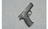 Smith & Wesson ~ M&P40 ~ 40 S&W - 1 of 2
