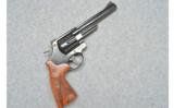 Smith & Wesson ~ 29-10 ~ 44 Mag - 1 of 2
