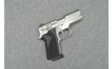 Smith & Wesson ~ 4516-1 ~ 45 ACP - 1 of 2