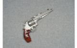 Smith & Wesson ~ 629-6 ~ 44 Mag - 1 of 2