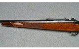 Weatherby ~ Mark V ~ 300 Weatherby - 7 of 10