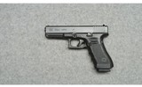 Glock ~ 22 GEN 4 ~ 40 S&W - 2 of 2